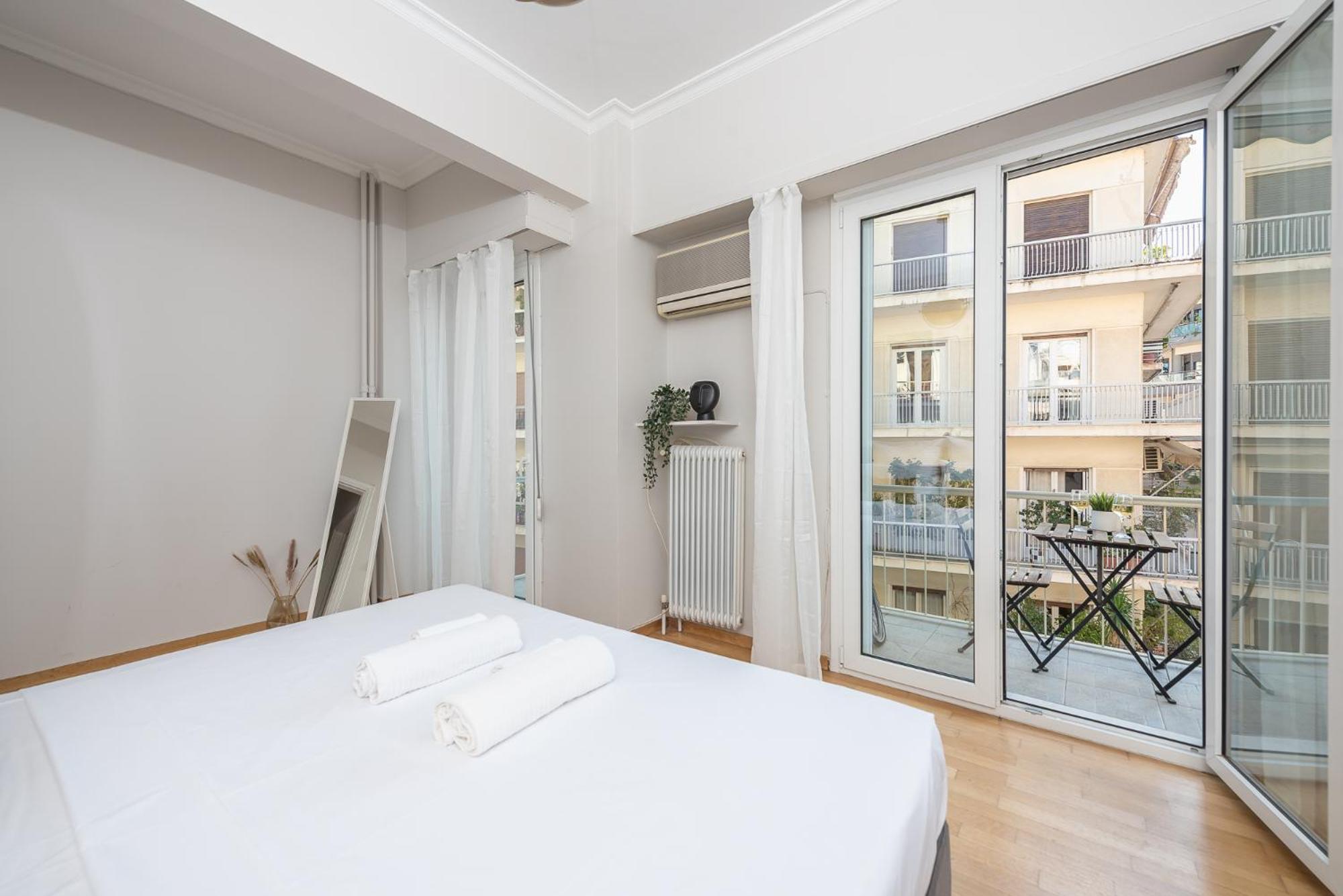 Spacious 2Bds Apt With Acropolis View In Center アテネ エクステリア 写真