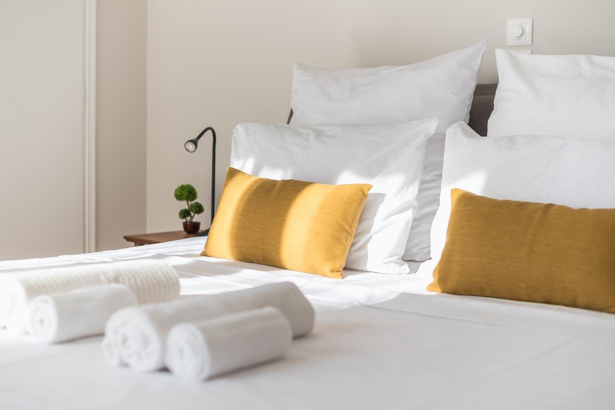 Spacious 2Bds Apt With Acropolis View In Center アテネ エクステリア 写真